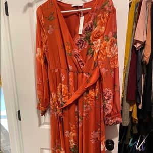 Lydia Rust
Floral Maxi Dress